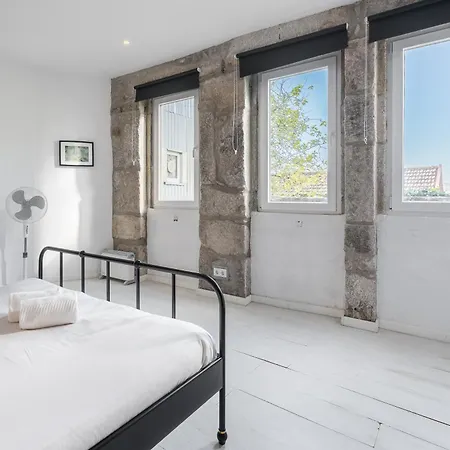 Guest H4u - Sao Vitor River View Appartement