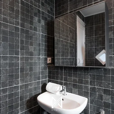 Portonest Downtown * פורטו