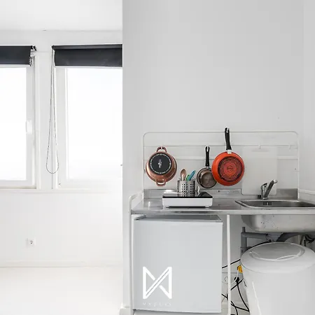 Portonest Downtown * Порту