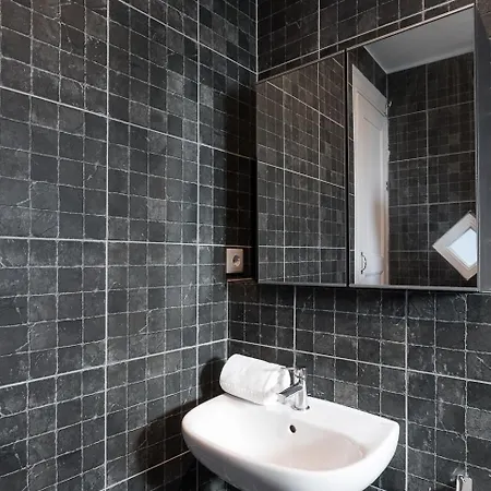 Portonest Downtown * Порту